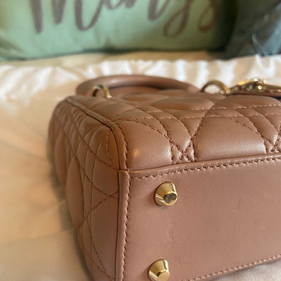 Mini Lady Dior - Picture 7 of 16